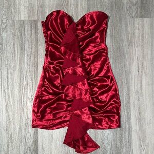 WDIRARA red satin mini dress